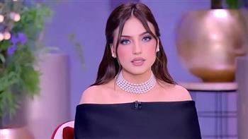ياسمين عز  ترد على شائعات زواجها