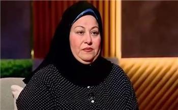 ناني سعد الدين: عفاف شعيب وعدتني بالعمرة.. وهي تمر بأزمة بسبب ابتعادها عن الفن