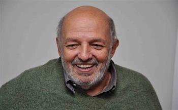 محمد خان.. كيف غير شكل السينما المصرية وأعاد رسم ملامحها؟