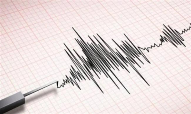 زلزال بقوة 5.9 درجة يضرب منطقة بابوا الغربية في إندونيسيا