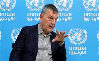 مفوض "الأونروا " ينتقد إسقاط المساعدات جوا في غزة