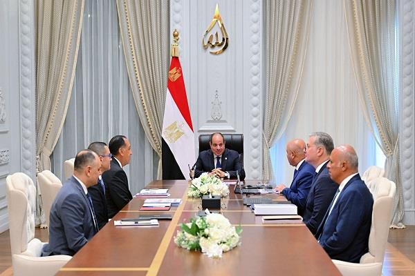 الرئيس السيسي يتابع آخر مُستجدات الموقف التنفيذي للمشروعات الصناعية 