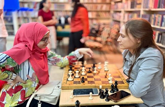 في اليوم العالمي للشطرنج.. مواجهة روسية مصرية وصراع على طاولة اللعب 