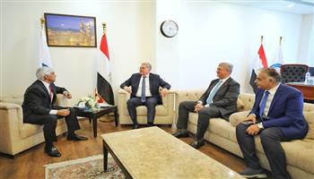 وزير البترول يتابع جهود توطين الصناعة بمصنع المواسير المشترك في بورسعيد