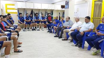 محسن صلاح وعادل فتحي يحفزان لاعبي المقاولون قبل بداية الدوري