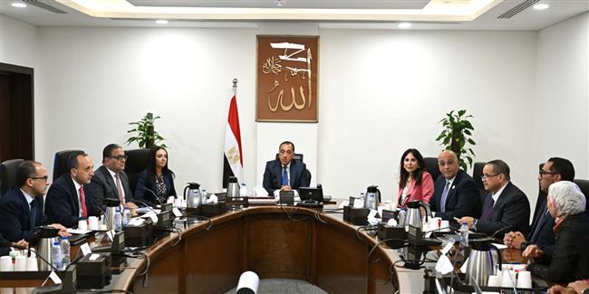 رئيس الوزراء يستعرض الاستراتيجية الوطنية للحرف اليدوية «2025 – 2030»