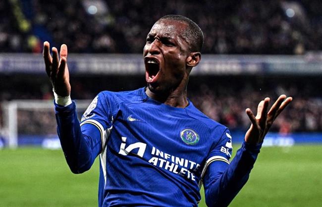 مانشستر يونايتد يوقف مفاوضاته مع نيكو جاكسون لاعب تشيلسي  