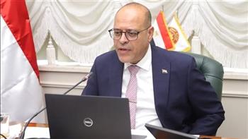 وزير العمل يُعلن عن 68 فرصة عمل بالسعودية في مجالات متعددة
