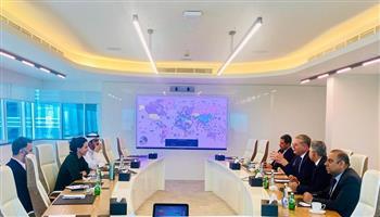 وزير البترول يلتقي مسؤولين إماراتيين لبحث فرص التعاون والاستثمار في الطاقة والتعدين