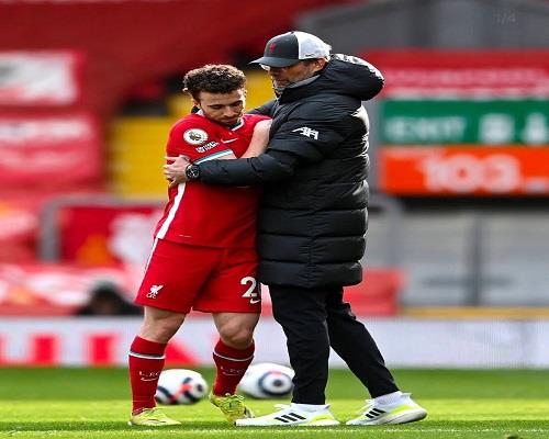  بكلمات مؤثرة.. يورجن كلوب يودع ديوجو جوتا 