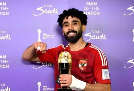 مروان عطية يجرى جراحة الفتاق بنجاح