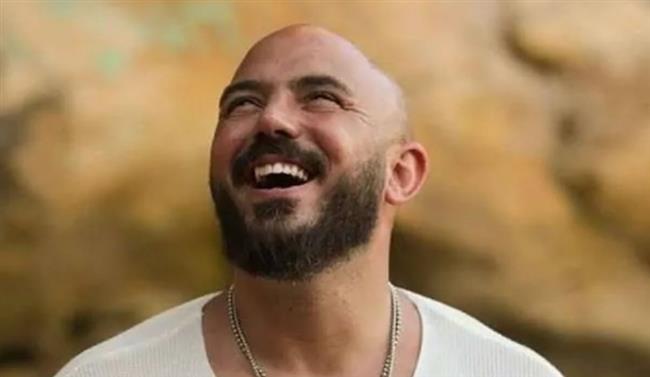 محمود العسيلى يفتتح موسمه الصيفى بـ«ألماظ»   