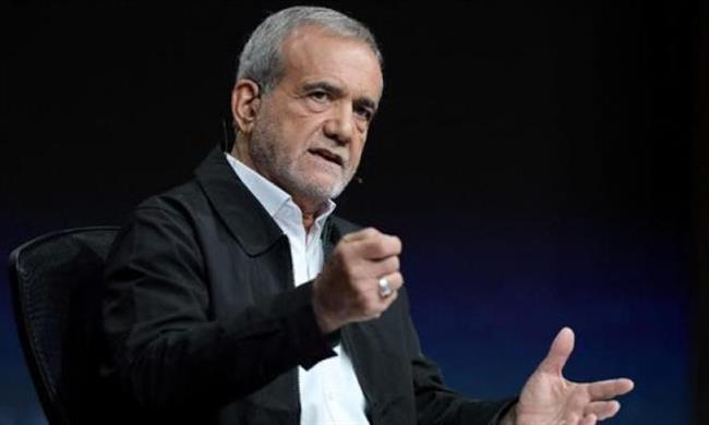 الرئيس الإيراني:لا يمكن لأى قوة أن تقف في وجه شعبنا الموحد