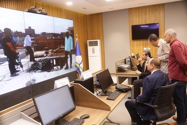 محافظ دمياط يتابع أعمال إزالة حالة بناء بالمخالفة بكفر البطيخ 