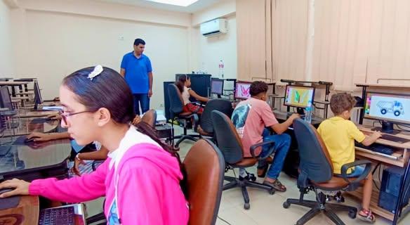 "التلوين مع الأطفال باستخدام الحاسب الآلي".. محاضرة بقصر ثقافة شرم الشيخ     