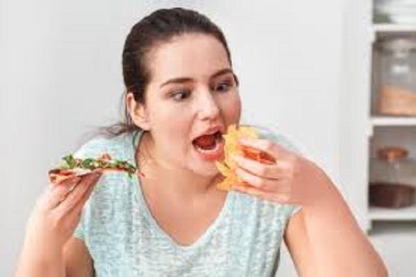 عادات خاطئة تسبب زيادة في معدلات التوتر وارتفاع مستوي الكورتيزول