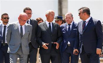 الرئيس البرتغالي ورئيس الوزراء في مقدمة الحضور بالجنازة العامة للاعب جوتاا صور 
