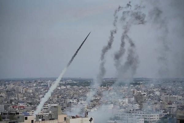 مصدر فلسطيني: رد حماس إيجابي ومن شأنه أن يساعد على التوصل إلى اتفاق