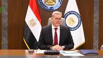 وزير البترول يتابع آخر تداعيات حادث البارج البحري "أدمارين 12"