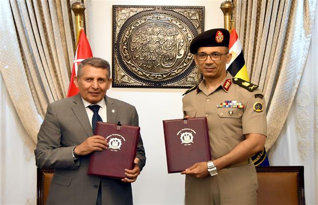 "الفنية العسكرية" توقع عقد اتفاق مع شركة الإنتاج الحربي للمشروعات والاستشارات الهندسية