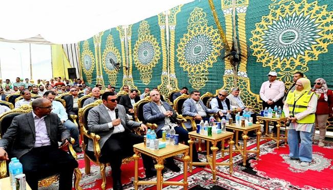 70 محطة مياه و113 محطة صرف صحي.. جولة ميدانية لوزير الإسكان في بني سويف