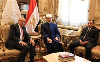 مفتي الجمهورية يهنئ رئيس محكمة النقض بتوليه المنصب رسميًا 