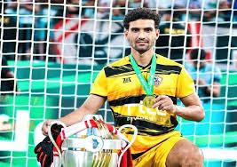 الزمالك يحتفل بعيد ميلاد محمد عواد