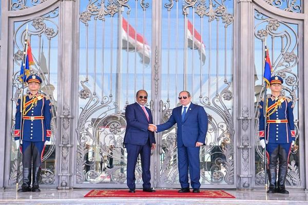 الرئيس السيسي يبحث مع نظيره الصومالي سبل تعزيز العلاقات الثنائية