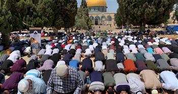 ‎40 ألفًا يؤدون صلاة الجمعة في المسجد الأقصى