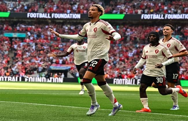 كأس الدرع الخيرية.. إيكيتيكي يتقدم لفريق ليفربول بهدف في مرمى كريستال بالاس