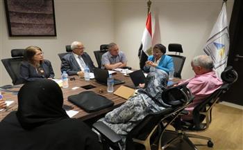 نائب وزير الصحة تعقد اجتماعاً لمتابعة الاستراتيجية الوطنية للسكان والتنمية