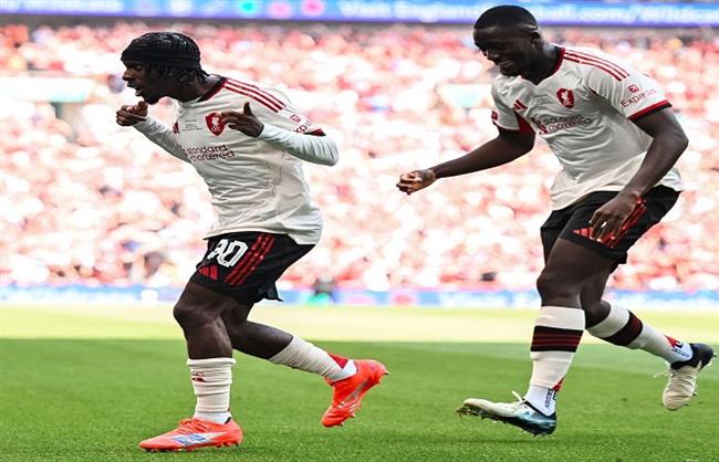 كأس الدرع الخيرية.. ليفربول يتقدم على كريستال بالاس بثنائية في الشوط الأول