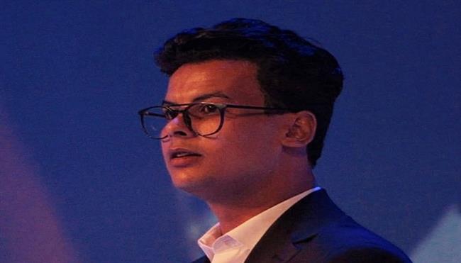 أشرف زكي يكلف الفنان محمد عصمت برئاسة لجنة البرامج والعروض بمهرجان النقابة