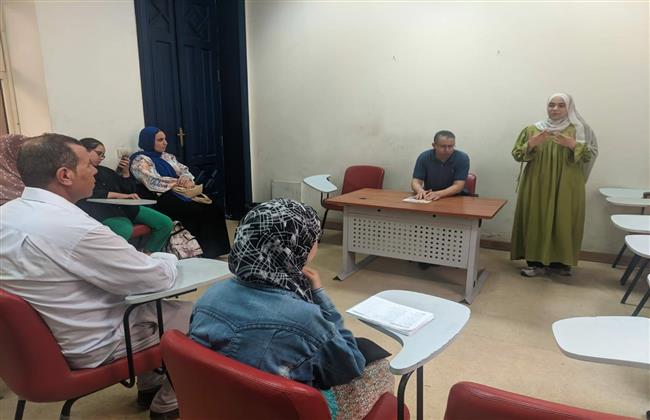 ورشة أدبية بمركز الإبداع الفني بدمنهور ضمن فعاليات "مواهبنا مستقبلنا"