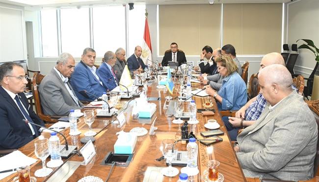 وزير الإسكان يشدد على الالتزام بالجدول الزمني لإنجاز مشروع حدائق تلال الفسطاط| إنفوجراف  