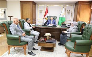 محافظ الجيزة يكلف بتحسين مستوى الخدمات التعليمية وسرعة البت في طلبات وشكاوى أولياء الأمور
