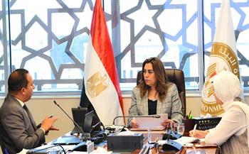 وزيرة التنمية المحلية والقائم بأعمال وزيرة البيئة تتابع آخر مستجدات العمل بمصرف المحيط بالمنيا