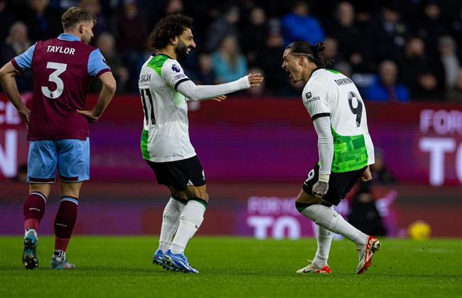 محمد صلاح يوجه رسالة خاصة لنونيز بعد رحيله إلى الهلال السعودي 