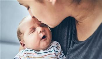 للأمهات.. أسباب تكرار استيقاظ طفلك الرضيع ليلا