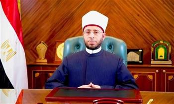بعد تعرضه لحادث طعن.. وزير الأوقاف يطمئن على الشيخ ممدوح محمود حسين