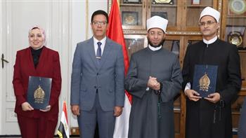 وزير الأوقاف ورئيس جامعة بنها يوقعان بروتوكول تعاون مشترك