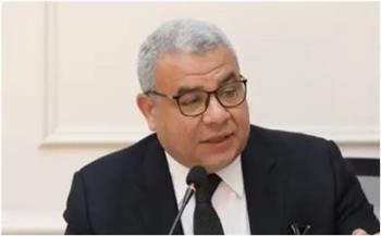 سمير عمر: التدفق الإخباري يقطع الطريق على الشائعات ويعزز مصداقية الإعلام