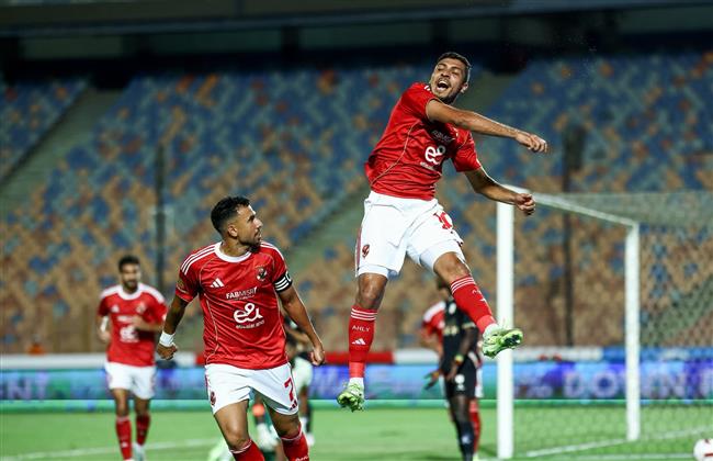 الدوري الممتاز.. الأهلي يتقدم على فاركو بثنائية نظيفة في الشوط الأول  