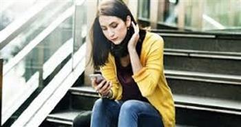 كيف يمكن للرسائل النصية أن تزعزع علاقتك بالآخرين؟ خبراء يكشفون