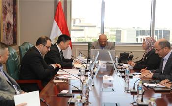 وزير الكهرباء يبحث مع شركة إنكورا الصينية توطين صناعة مهمات الجهد العالي ونقل التكنولوجيا