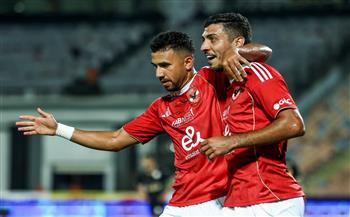 الدوري الممتاز.. محمد شريف يسجل الهدف الأول للأهلي في مرمى فاركو
