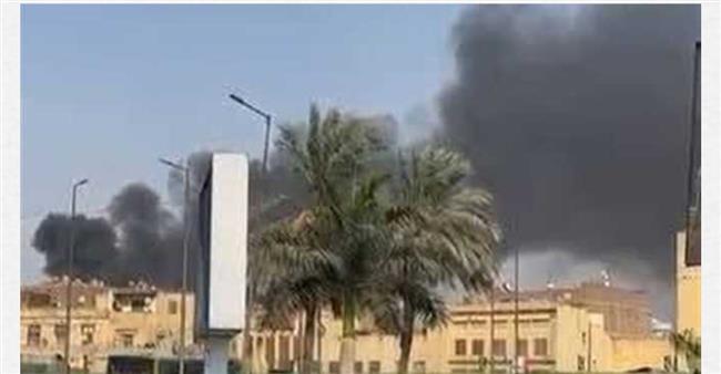 فصل الكهرباء والغاز عن موقع حريق مخزن مواسير بولاق أبو العلا