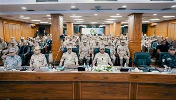 وزير الدفاع يشهد المرحلة الرئيسية لمشروع هيئة الاستخبارات العسكرية