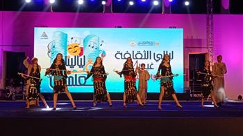 العروض الفلكلورية لقصور الثقافة تزين الممشى السياحي والمسرح الروماني بالعلمين