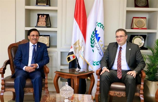 رئيس التنظيم والإدارة ومدير المنظمة العربية للتنمية الإدارية يبحثان تطوير مهام المنظمة